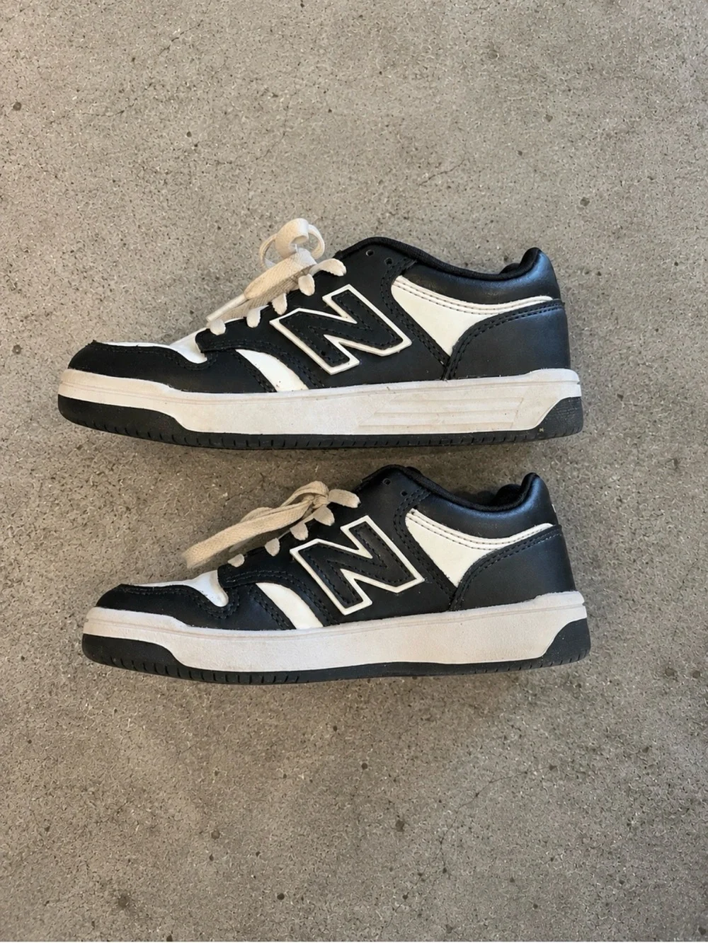 New Balance Kids Black & White Lace-Up Sneakers